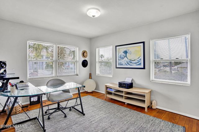 205 11TH Avenue N, Jacksonville Beach, FL 32250