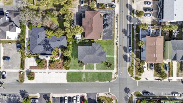 205 11TH Avenue N, Jacksonville Beach, FL 32250