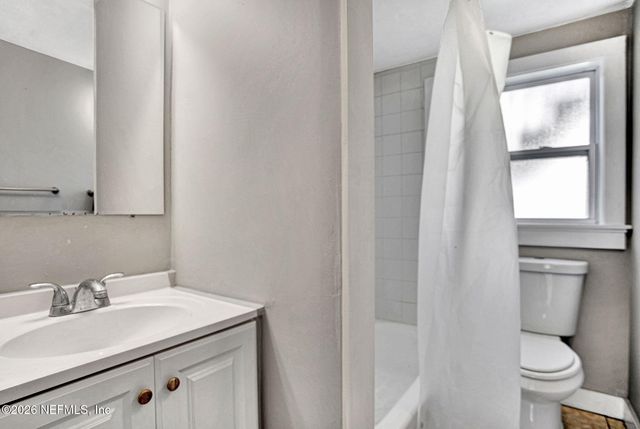 205 11TH Avenue N, Jacksonville Beach, FL 32250