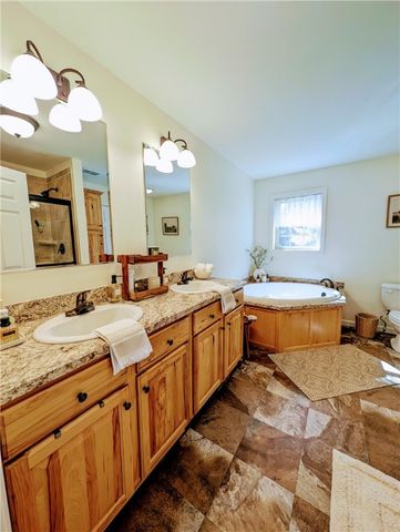 35 Schoolhouse Lane, Oneonta, NY 13820