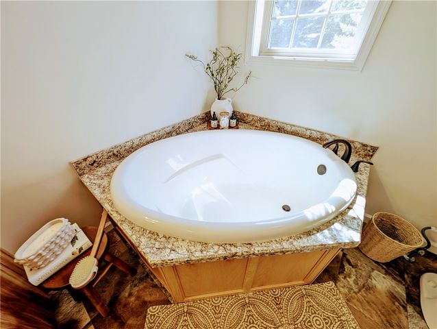 35 Schoolhouse Lane, Oneonta, NY 13820