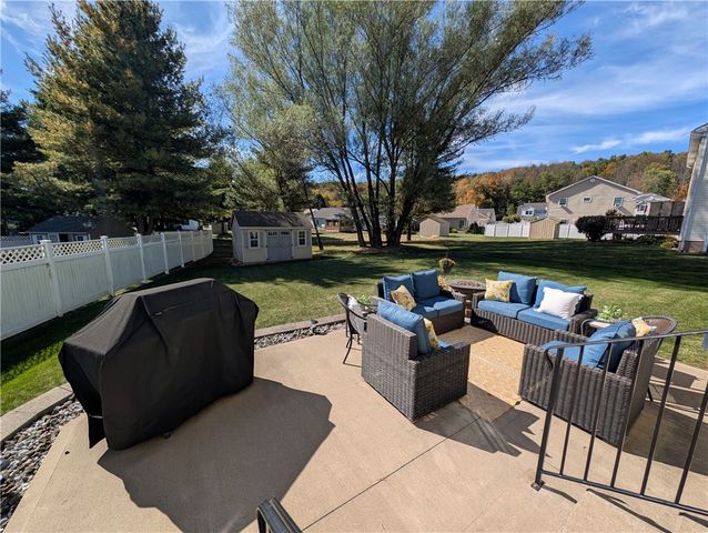 35 Schoolhouse Lane, Oneonta, NY 13820