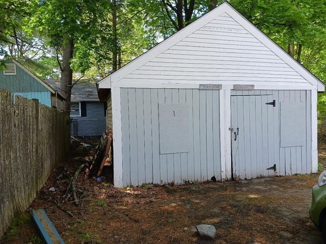 41 Gordon Street, Brockton, MA 02301
