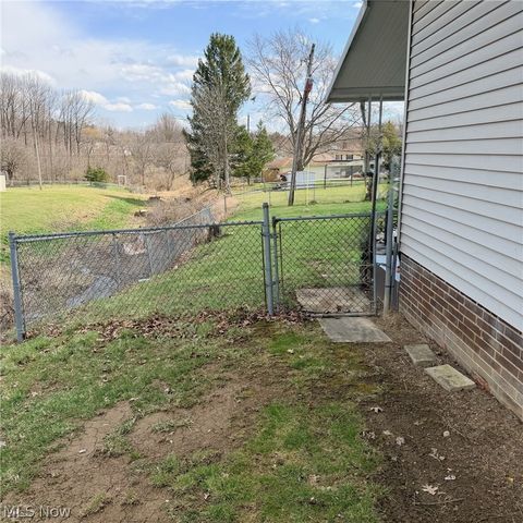 6081 Sunset Drive, Bedford Heights, OH 44146