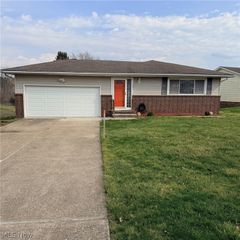 6081 Sunset Drive, Bedford Heights, OH 44146