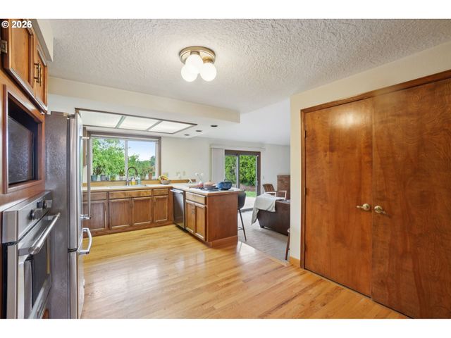 22735 Se NAOMI Dr, Damascus, OR 97089