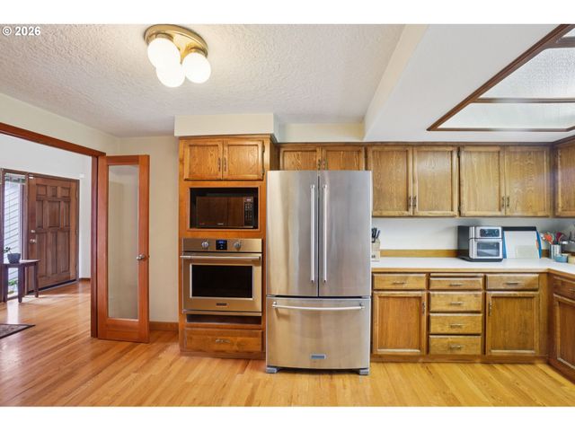 22735 Se NAOMI Dr, Damascus, OR 97089