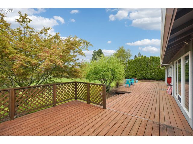 22735 Se NAOMI Dr, Damascus, OR 97089