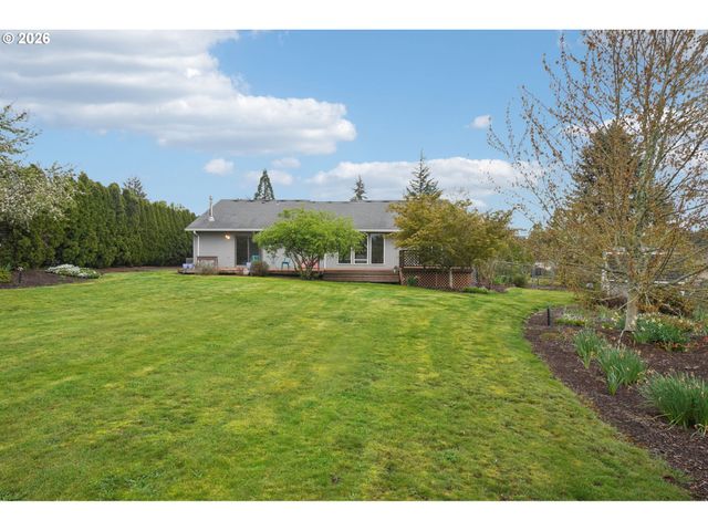 22735 Se NAOMI Dr, Damascus, OR 97089