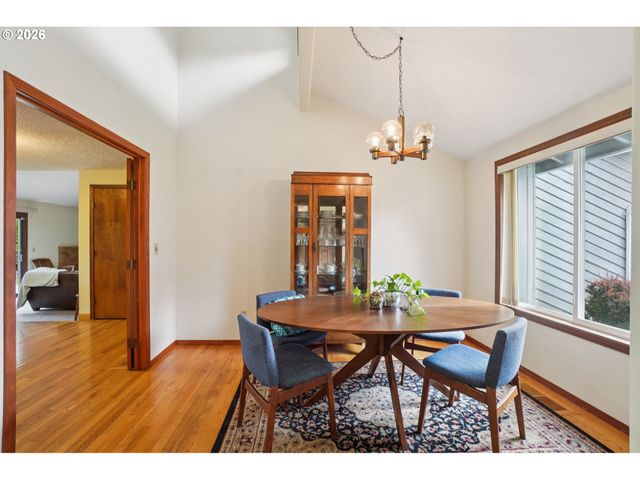 22735 Se NAOMI Dr, Damascus, OR 97089