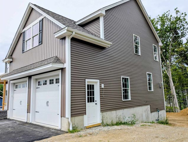 3 Blaisdell Court, Raymond, NH 03077