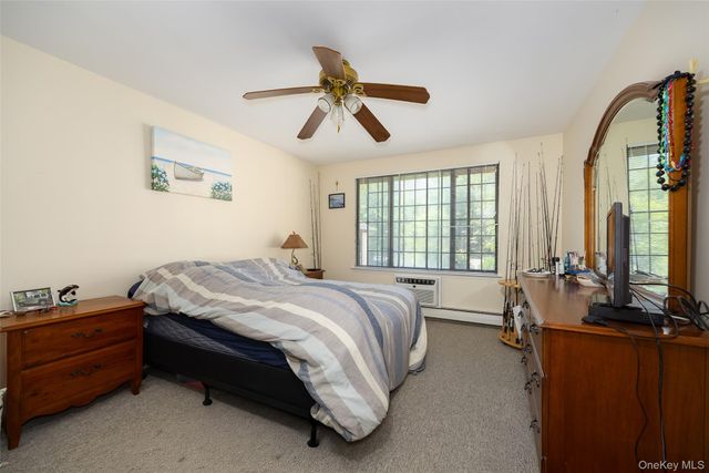 8 Foxwood Drive 8, Pleasantville, NY 10570