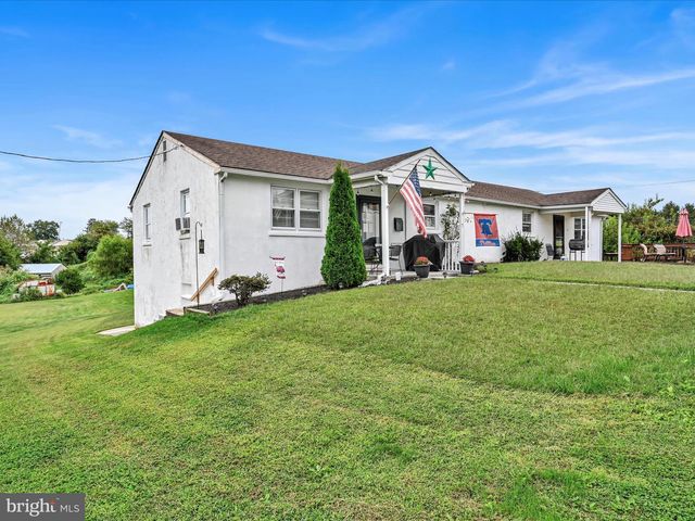 8831 GAP NEWPORT PIKE, Avondale, PA 19311