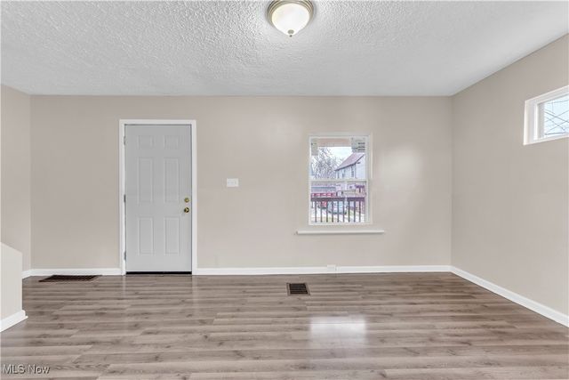 3820 W 34th Street, Cleveland, OH 44109