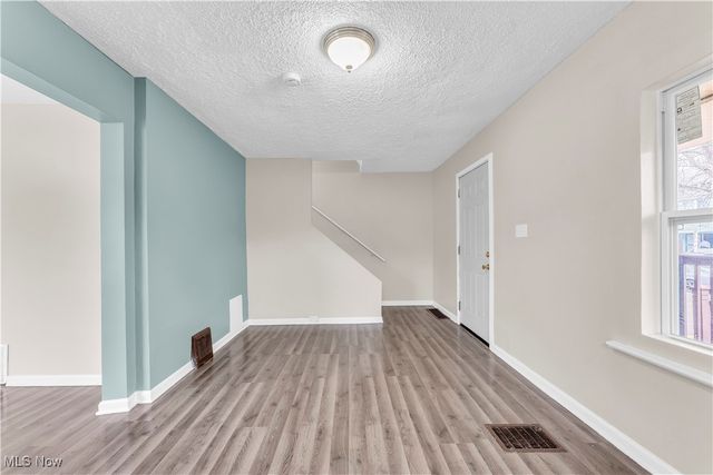 3820 W 34th Street, Cleveland, OH 44109