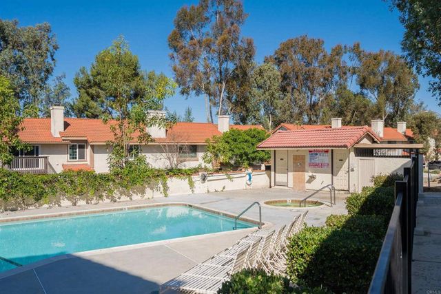 331 Windy Lane, Vista, CA 92083