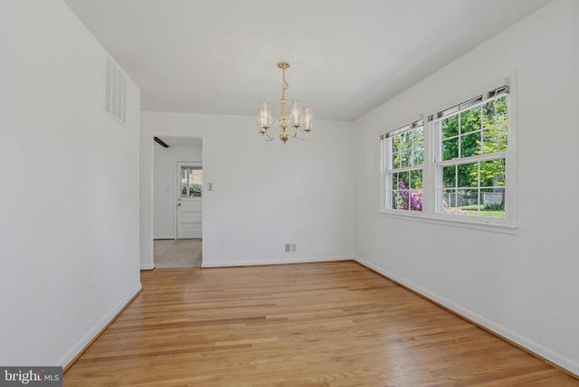 2827 VIXEN LN, Silver Spring, MD 20906