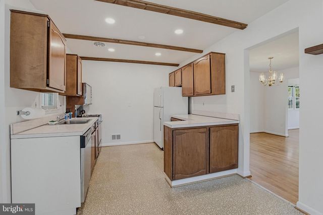 2827 VIXEN LN, Silver Spring, MD 20906
