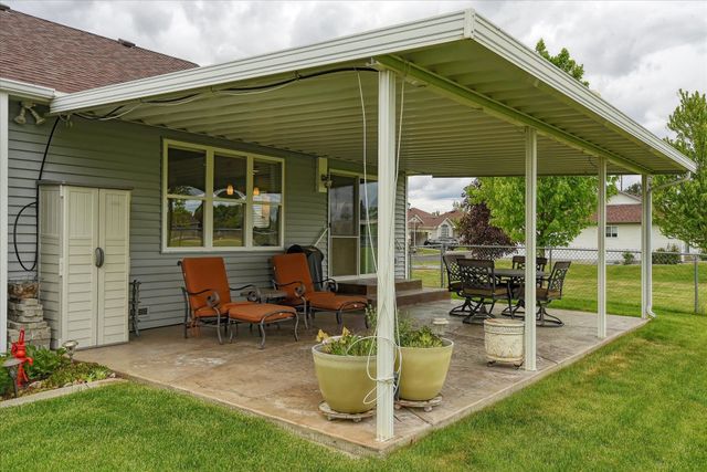 311 S Calvin Ln, Spokane Valley, WA 99216