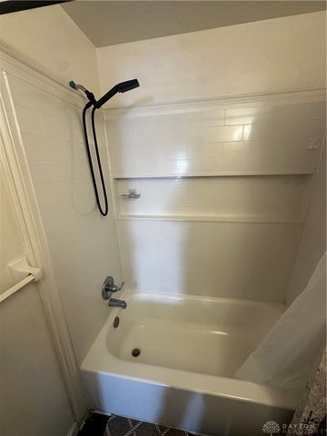 5458 Lamme Road, Dayton, OH 45439