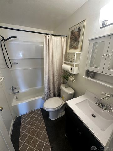 5458 Lamme Road, Dayton, OH 45439