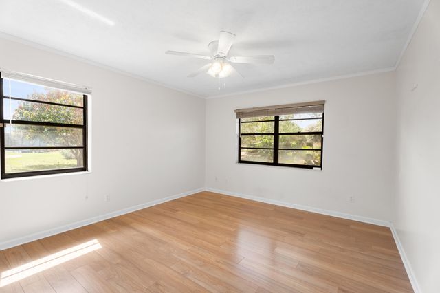 6581 SE Nantucket Court, Hobe Sound, FL 33455