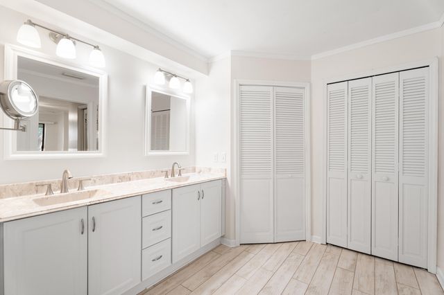 6581 SE Nantucket Court, Hobe Sound, FL 33455