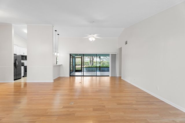 6581 SE Nantucket Court, Hobe Sound, FL 33455