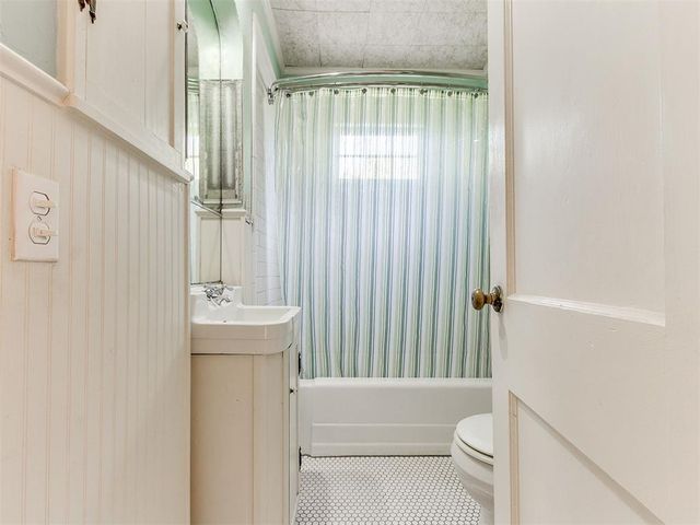 405 Nebraska Street, Norman, OK 73069