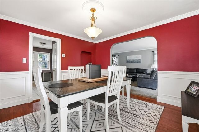 9704 Elsmere Drive, Parma, OH 44130