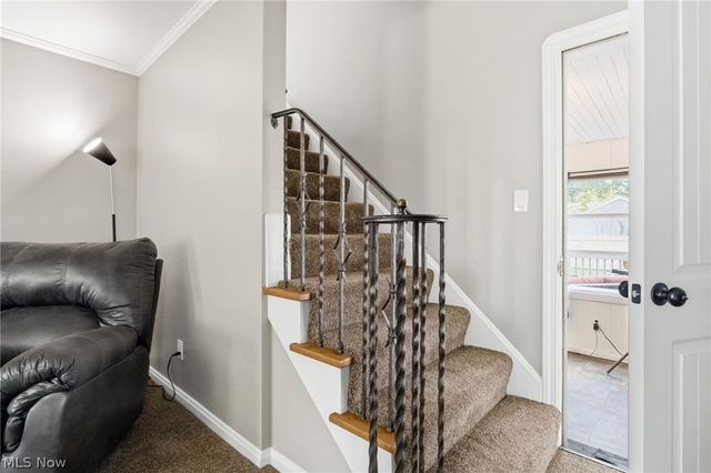 9704 Elsmere Drive, Parma, OH 44130