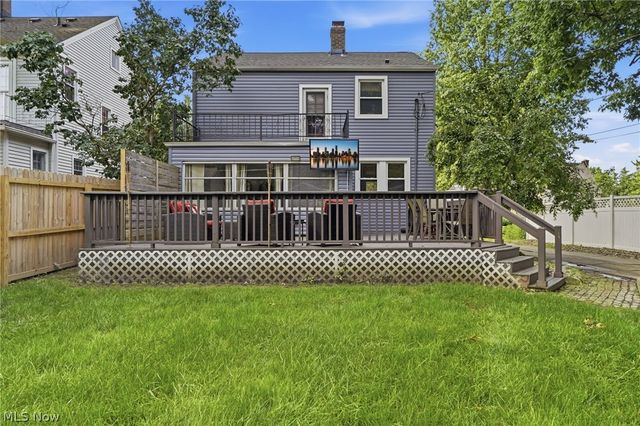 9704 Elsmere Drive, Parma, OH 44130