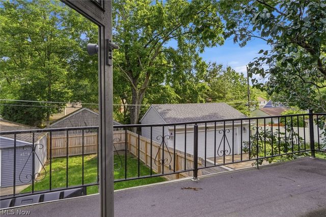 9704 Elsmere Drive, Parma, OH 44130