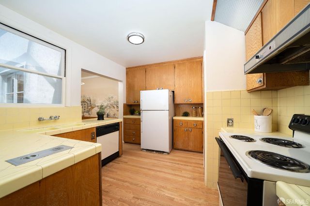 1554 34th Avenue, San Francisco, CA 94122