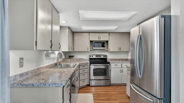 15312 N Sheridan St, Mead, WA 99021