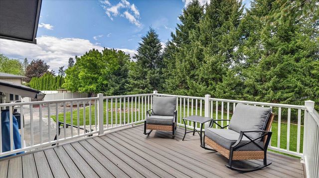 15312 N Sheridan St, Mead, WA 99021