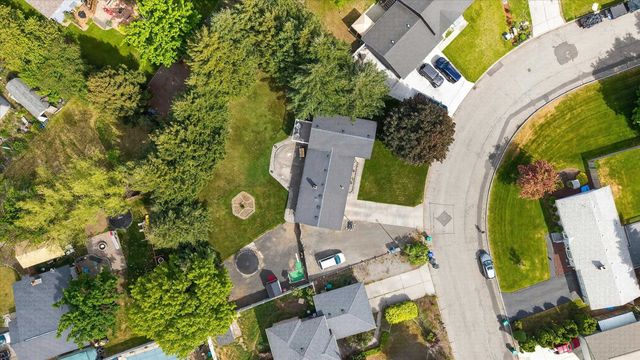 15312 N Sheridan St, Mead, WA 99021