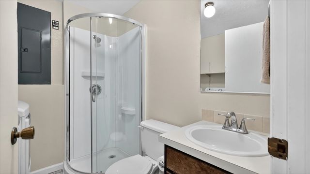 15312 N Sheridan St, Mead, WA 99021
