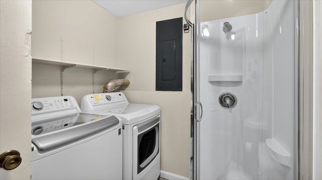 15312 N Sheridan St, Mead, WA 99021