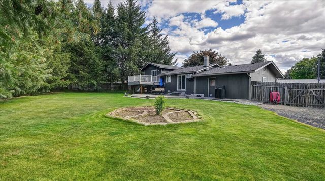 15312 N Sheridan St, Mead, WA 99021
