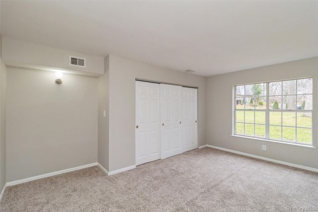 655 Middle Country Road 4D1, Coram, NY 11727