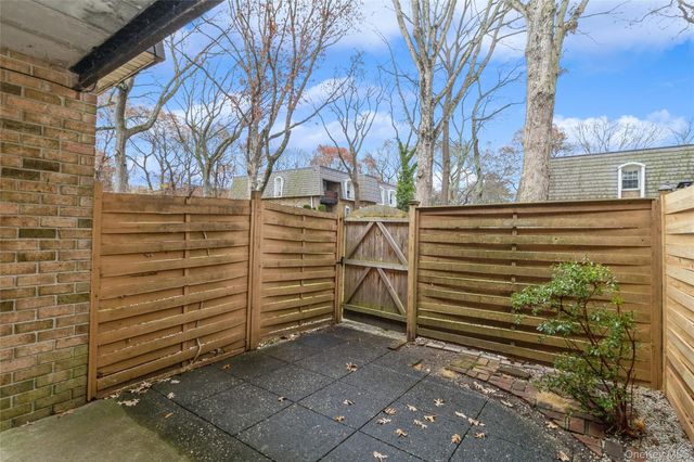 655 Middle Country Road 4D1, Coram, NY 11727