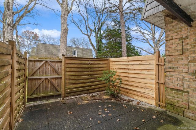 655 Middle Country Road 4D1, Coram, NY 11727