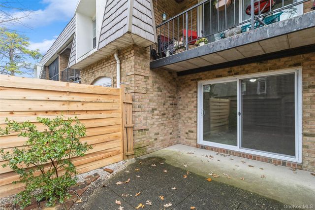 655 Middle Country Road 4D1, Coram, NY 11727