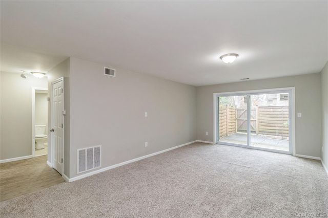 655 Middle Country Road 4D1, Coram, NY 11727