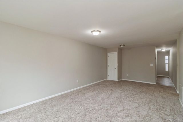 655 Middle Country Road 4D1, Coram, NY 11727