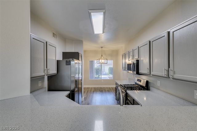 2001 Jade Creek Street 105, Las Vegas, NV 89117