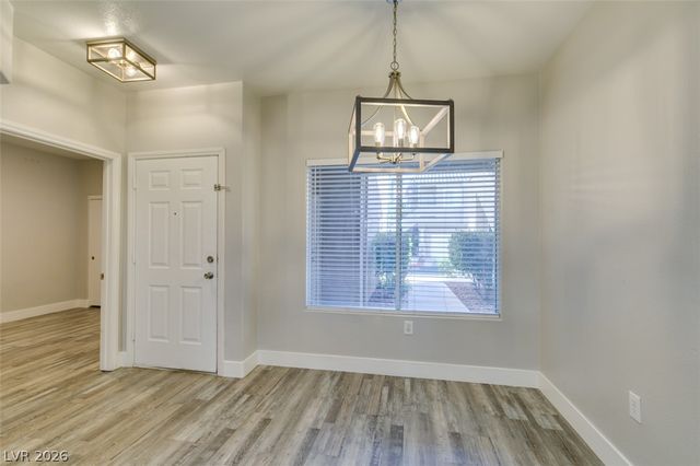 2001 Jade Creek Street 105, Las Vegas, NV 89117