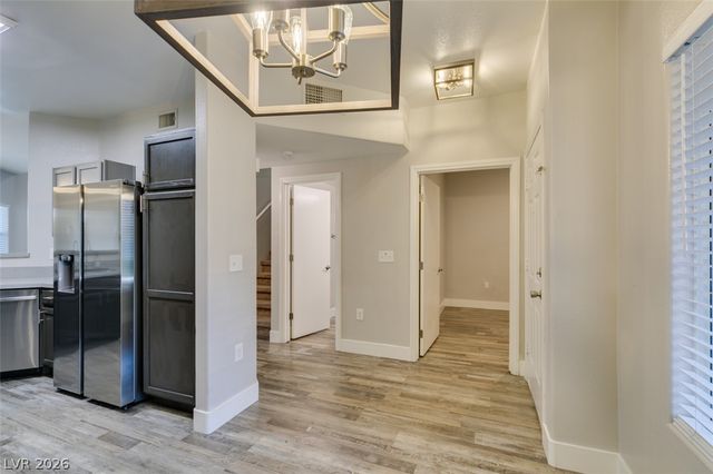 2001 Jade Creek Street 105, Las Vegas, NV 89117