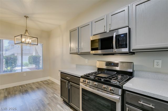 2001 Jade Creek Street 105, Las Vegas, NV 89117